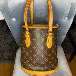 Louis Vuitton Bucket PM Monogram